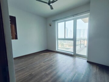 Room in 3 BHK Apartment at Conscient Hines Elevate, Sector 59 – for Rent