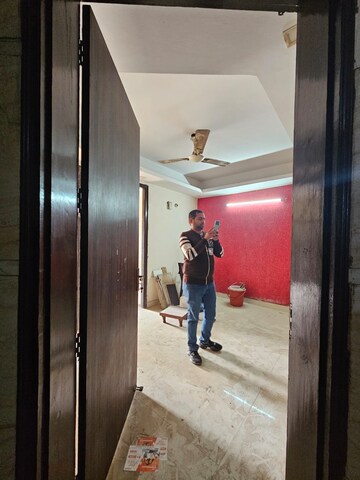 Parking in 2 BHK Apartment at Chhajjupur – for Rent