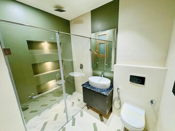 Master Bedroom in 3 BHK Builder Floor at Sector 46 – for Rent