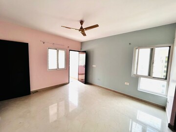 Room in 2 BHK Apartment at Betwa Apartment, Gomti Nagar – for Rent