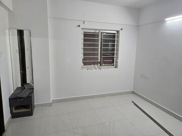 Room in 4 BHK Apartment at My Home Ankura, Tellapur – for Rent