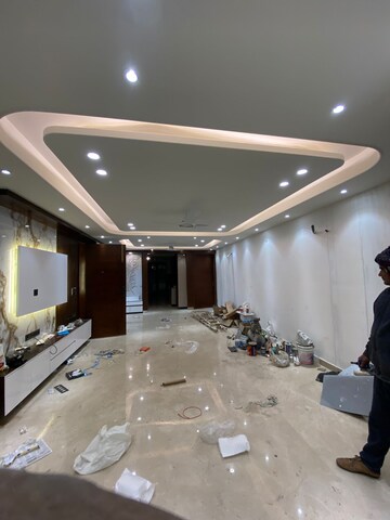 Building Lobby in 4 BHK Builder Floor at Anant Raj Estate Plots, Sector 63a – for Sale