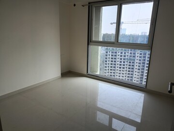 Room in 2 BHK Apartment at Ashar Axis, Majiwada – for Rent