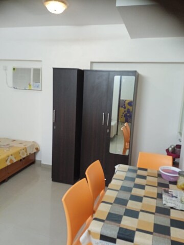 Bedroom in 2 BHK Apartment at Chembur Gaothan, Chembur – for Rent