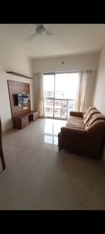 1 BHK 400 Sq.Ft. Apartment in Rustomjee OZone