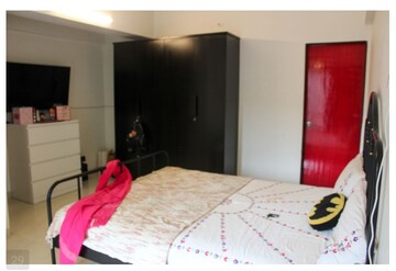 Bedroom in 4 BHK Apartment at Makhan Dham, Khar West – for Sale