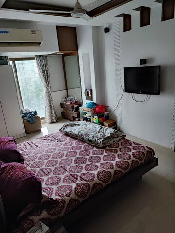Bedroom in 4 BHK Apartment at Lok Nirman Apartments, Khar West – for Sale