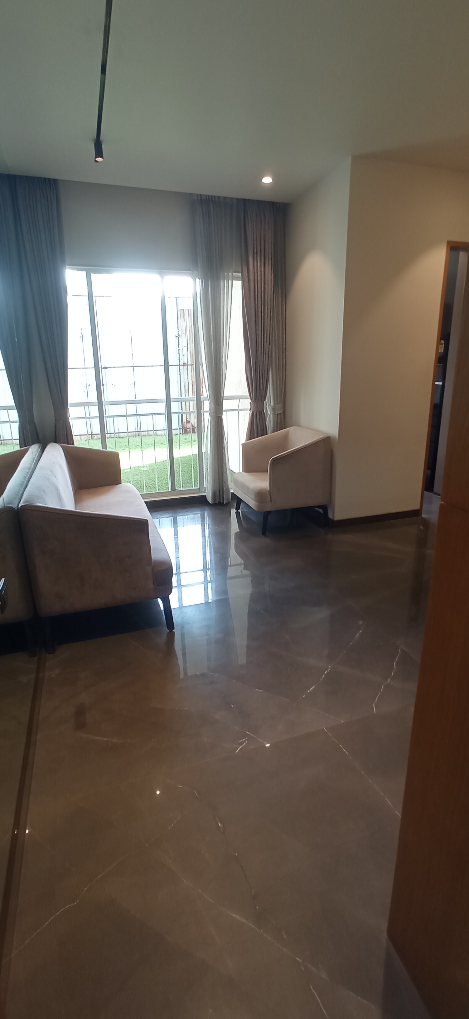 1 BHK Apartment For Sale in Oak Residency