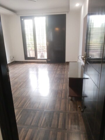 Bathroom in 2 BHK Builder Floor at Sector 57 – for Rent