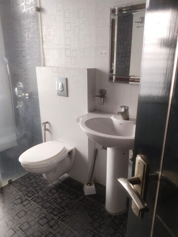 Bathroom in 2 BHK Builder Floor at Sector 57 – for Rent