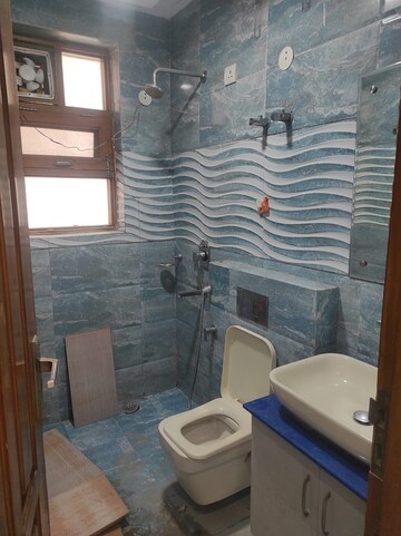 Bathroom in 2 BHK Builder Floor at Sector 47 – for Rent