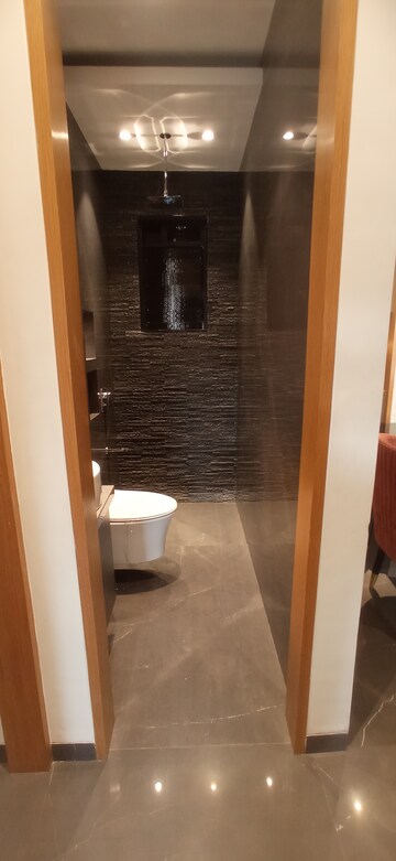 Bathroom in 1.5 BHK Apartment at Sector 34 – for Sale
