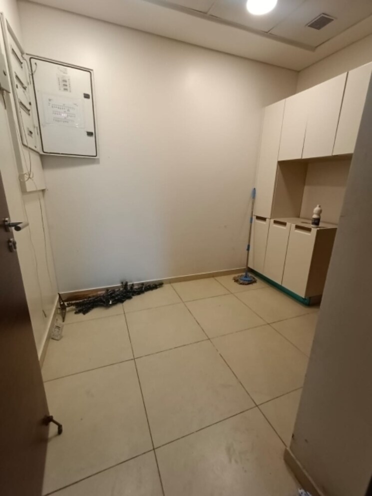 Bathroom, bombay-realty-two-icc 3 Bedroom 1655 Sq.Ft. Apartment In Dadar East Mumbai 8074424