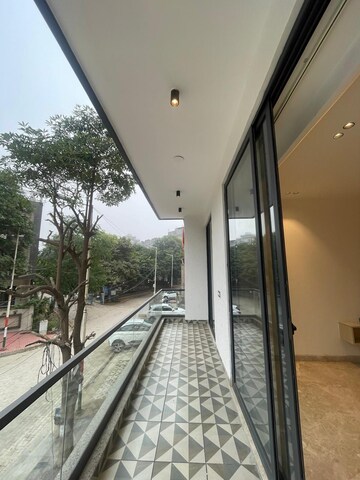 Balcony in 3 BHK Builder Floor at Vipul World Floors, Sector 48 – for Sale