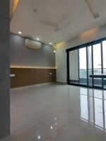 4 BHK 303 Sq.Yd. Builder Floor in Sushant Lok II