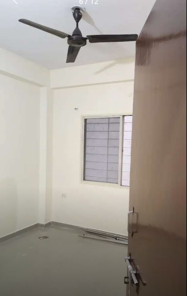 3 BHK 950 Sq.Ft. Apartment in Macker Silver Estate Vertica