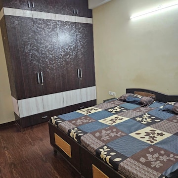 Bedroom in 3.5 BHK Builder Floor at Ansal Sushant Lok I, Sector 43 – for Rent
