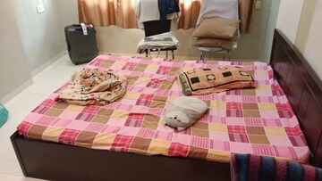 Master Bedroom in 2 BHK Apartment at Raj Paradise B Wing CHS Ltd, Andheri East – for Rent