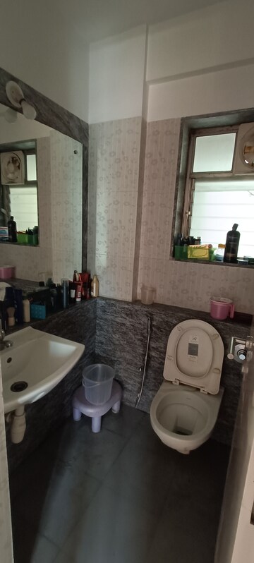 Bathroom in 3 BHK Apartment at Kalpataru Hills, Manpada – for Sale