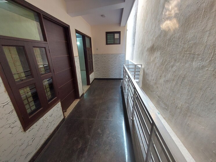 Balcony, rajendra nagar sector 4 5 Bedroom 2000 Sq.Ft. Builder Floor In Rajendra Nagar Sector 4 Ghaziabad 8074664