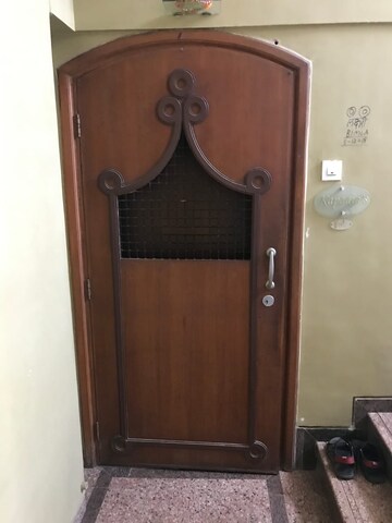 Furnished Amenities in 3 BHK Apartment at Hemu Castle CHS, Vile Parle West – for Sale