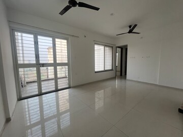 Room in 2 BHK Apartment at Prathamesh Excellencia, Tathawade – for Rent