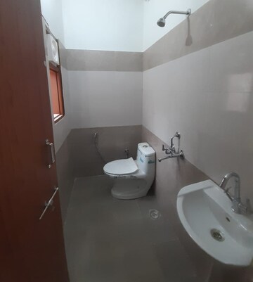 Bathroom in 1 RK Apartment at Tulip Leaf, Sector 69 – for Rent