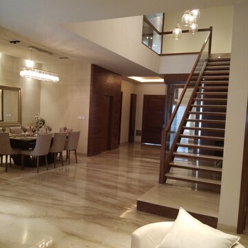 Staircase in 5 BHK Villa at North Mullanpur – for Sale