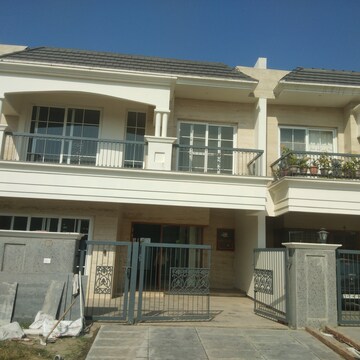 5 BHK Villa – Exterior View View at North Mullanpur - for Sale