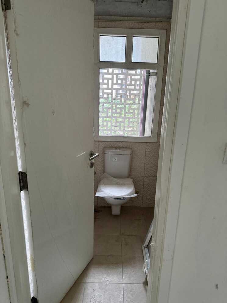 Bathroom, prestige-fairfield 3.5 Bedroom 2231 Sq.Ft. Apartment In Rmv 2nd Stage Bangalore 8074877