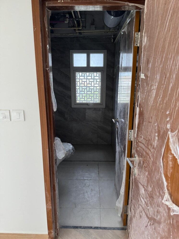 Bathroom, prestige-fairfield 3.5 Bedroom 2231 Sq.Ft. Apartment In Rmv 2nd Stage Bangalore 8074877