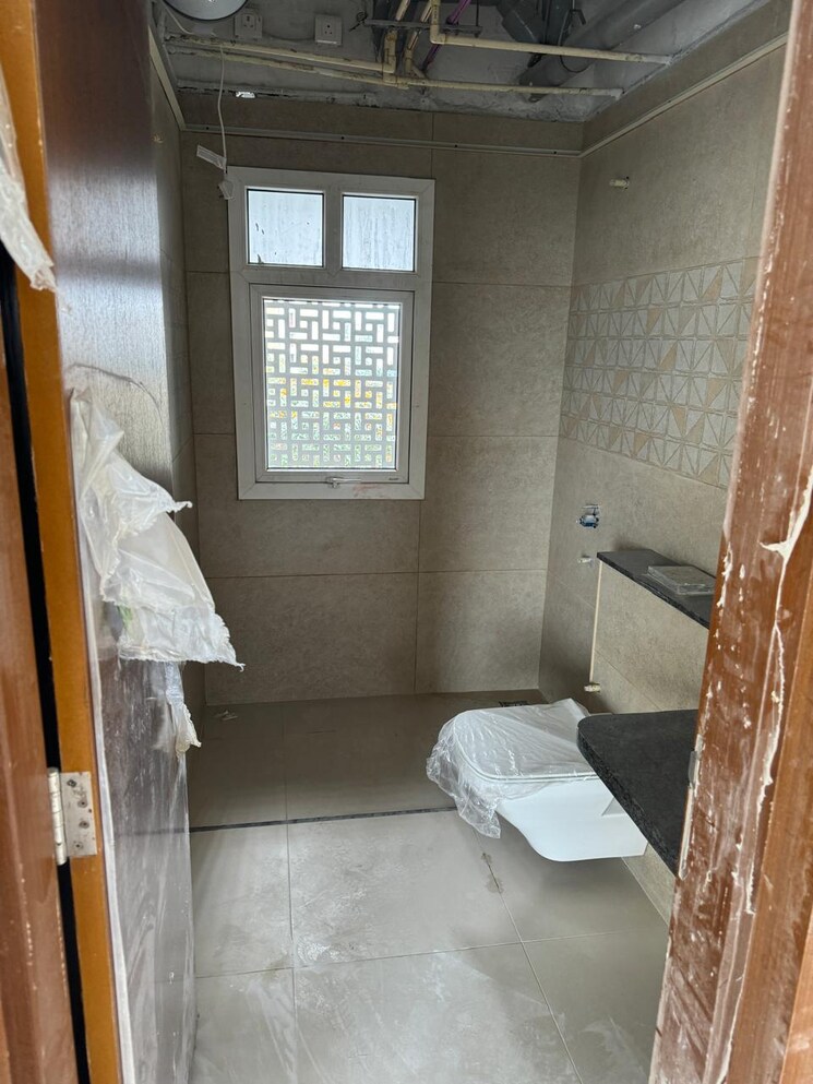 Bathroom, prestige-fairfield 3.5 Bedroom 2231 Sq.Ft. Apartment In Rmv 2nd Stage Bangalore 8074877