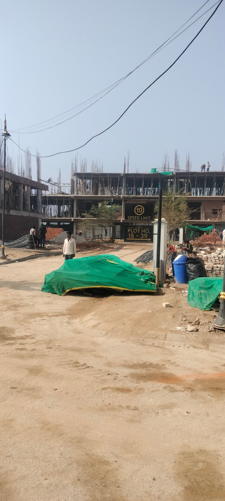  Parking, nkv-golden-avenue 3 Bedroom 149 Sq.Yd. Builder Floor In Sohna Sector 35 Gurgaon 8074939