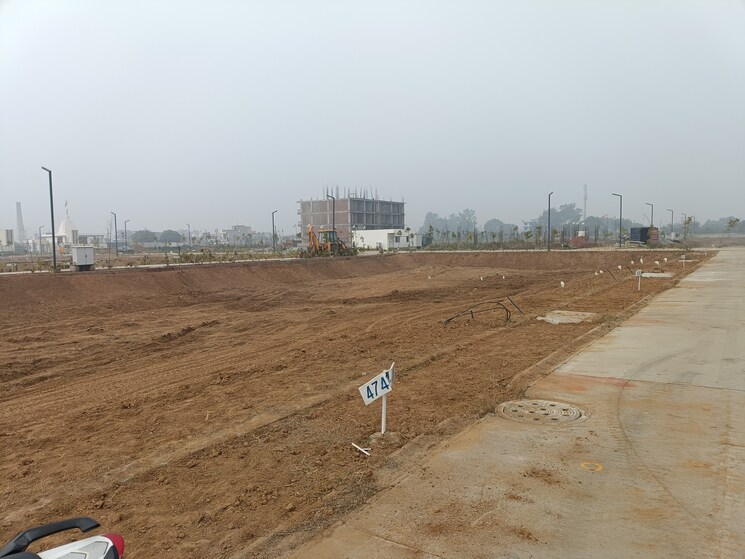undefined, amolik-aster-woods  155 Sq.Yd. Plot In Sector 98 Faridabad 8074965
