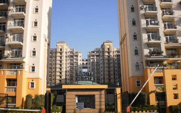 3 BHK Apartment For Rent in Unitech Uniworld City, Sector 30