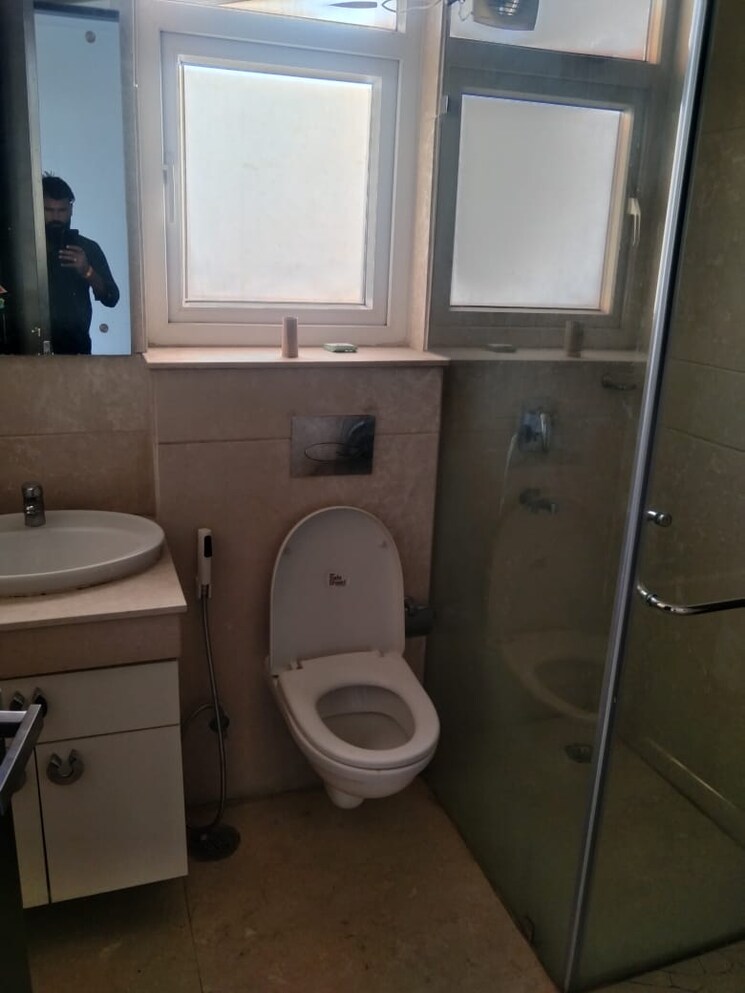 Bathroom, emaar-marbella 4 Bedroom 5605 Sq.Ft. Villa In Sector 66 Gurgaon 8075007