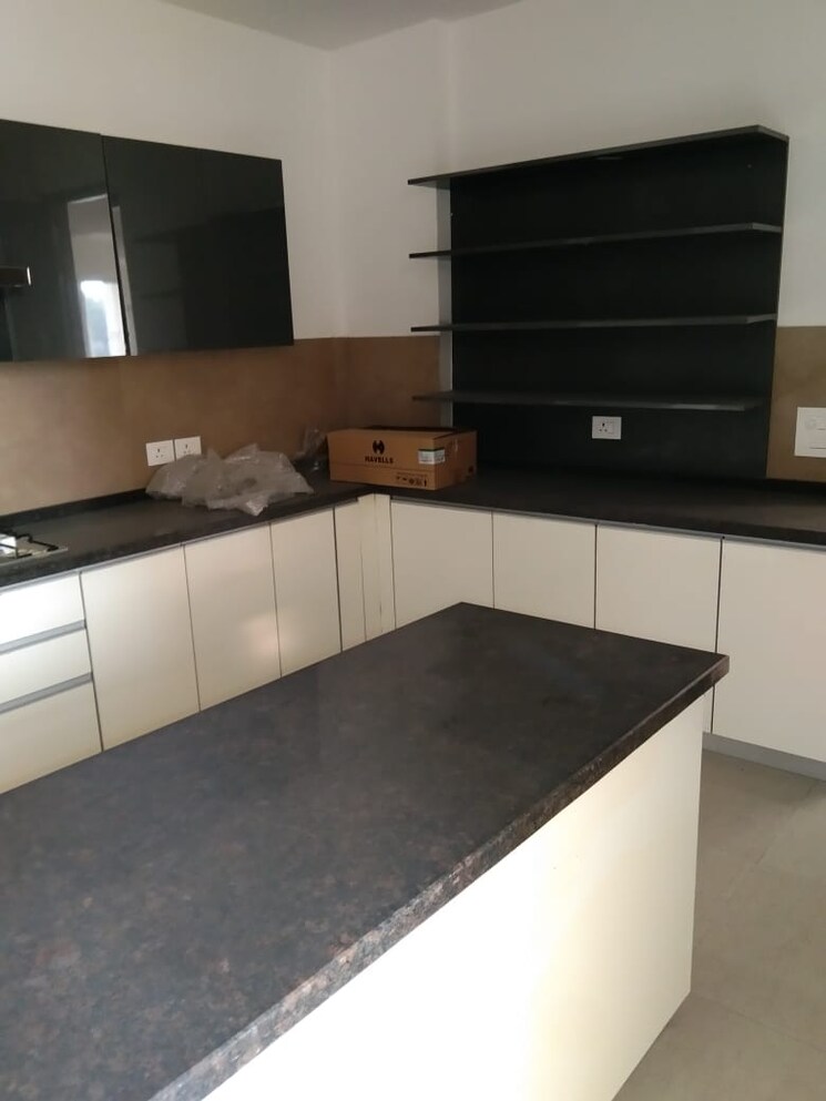 Kitchen, emaar-marbella 4 Bedroom 5605 Sq.Ft. Villa In Sector 66 Gurgaon 8075007