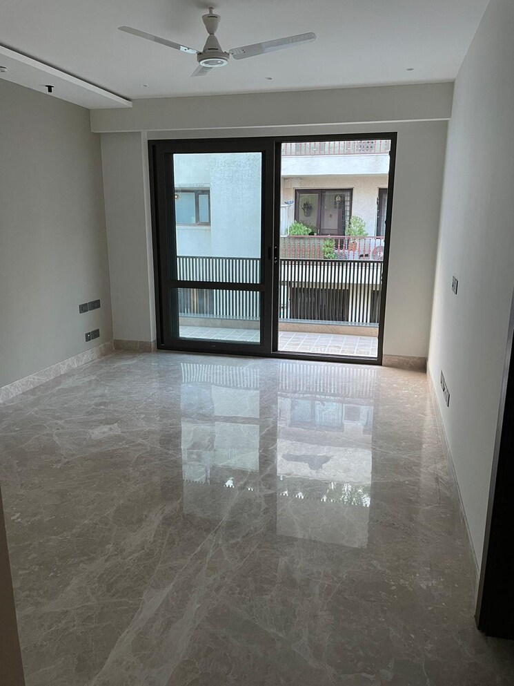 Room, vasant vihar 4 Bedroom 3600 Sq.Ft. Apartment In Vasant Vihar Delhi 8074999