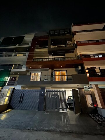 3 BHK Builder Floor – Exterior View View at Sushant Lok 2, Sector 57 - for Rent