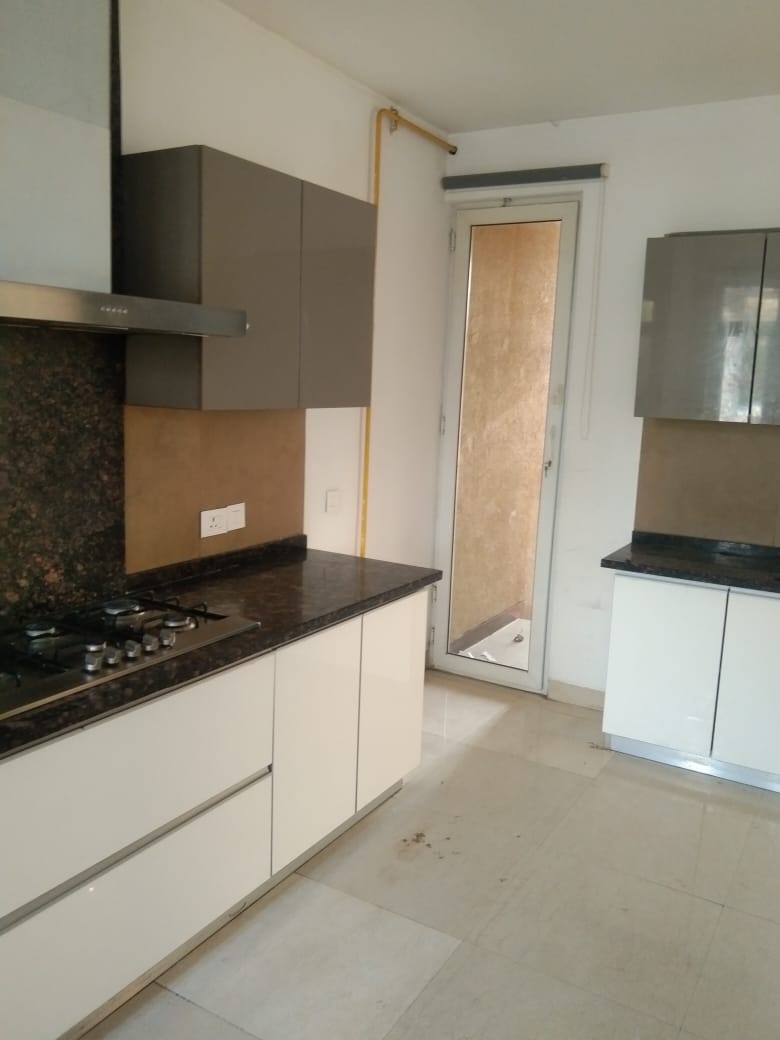 5 BHK + Pooja Room,Servant Room,Study Room,Extra Room Villa For Sale in Emaar Marbella