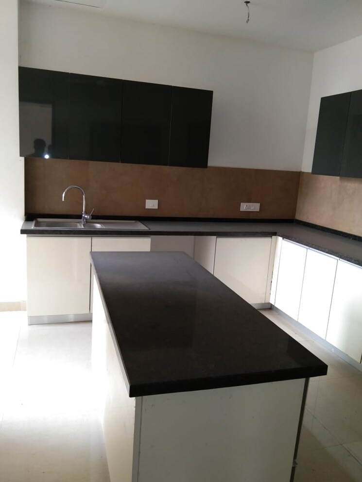Kitchen, emaar-marbella 5 Bedroom 8120 Sq.Ft. Villa In Sector 66 Gurgaon 8075037