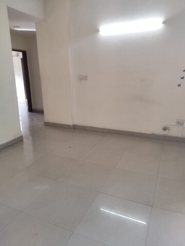 Room in 3 BHK Apartment at Ardee City Palm Grove Heights, Sector 52 – for Rent