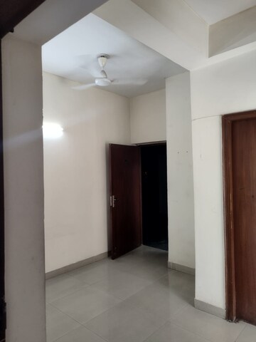 Room in 3 BHK Apartment at Ardee City Palm Grove Heights, Sector 52 – for Rent
