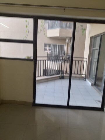 Room in 3 BHK Apartment at Ardee City Palm Grove Heights, Sector 52 – for Rent