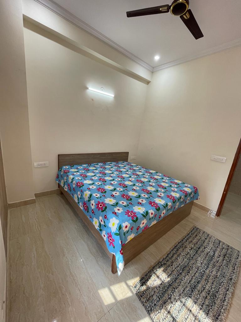 2 BHK + Study Room Builder Floor For Rent in SectoR-42