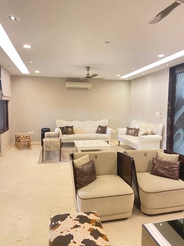 Team Area in 4 BHK Apartment at Vasant Vihar – for Rent