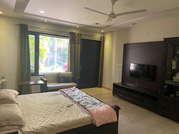 Bedroom in 4 BHK Apartment at Vasant Vihar – for Rent