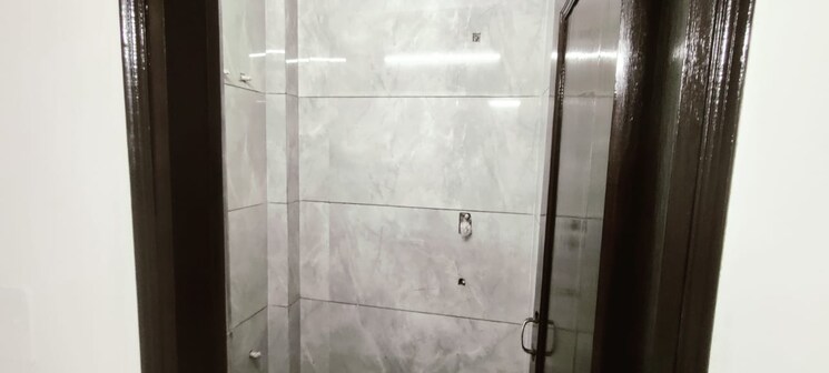 Bathroom, rohini sector 24 2 Bedroom 60 Sq.Mt. Builder Floor In Rohini Sector 24 Delhi 8075091