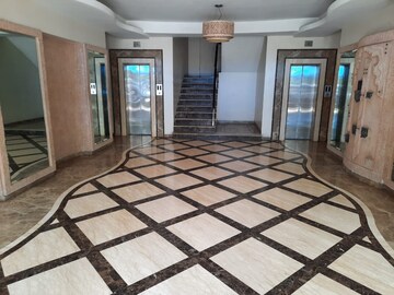 Room in 3 BHK Apartment at United Classic, Bandra West – for Sale