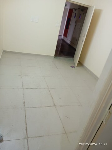 Room in 2 BHK Apartment at Pyramid Heights, Sector 85 – for Rent